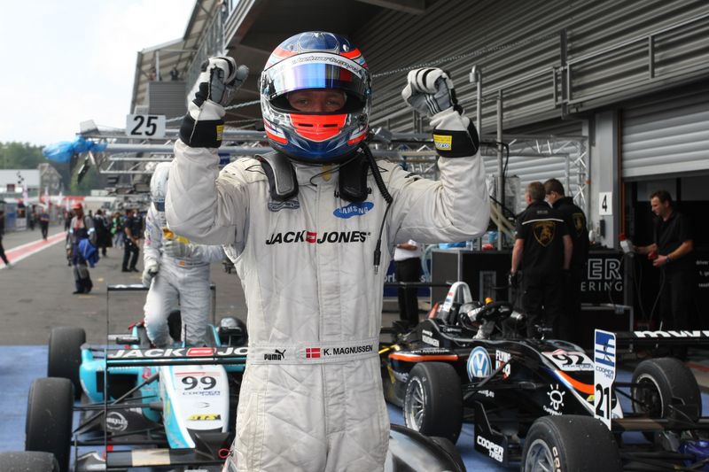 Kevin Magnussen vinder hovedløbet på Donington